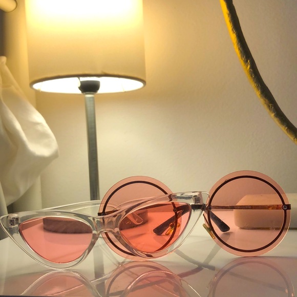Accessories - Pink sunglasses bundle